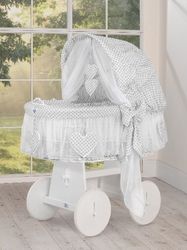 Koš proutěný bílý s boudičkou a výbavou - SRDÍČKA vzor šedo-bílý - My Sweet Baby - obrázek 2