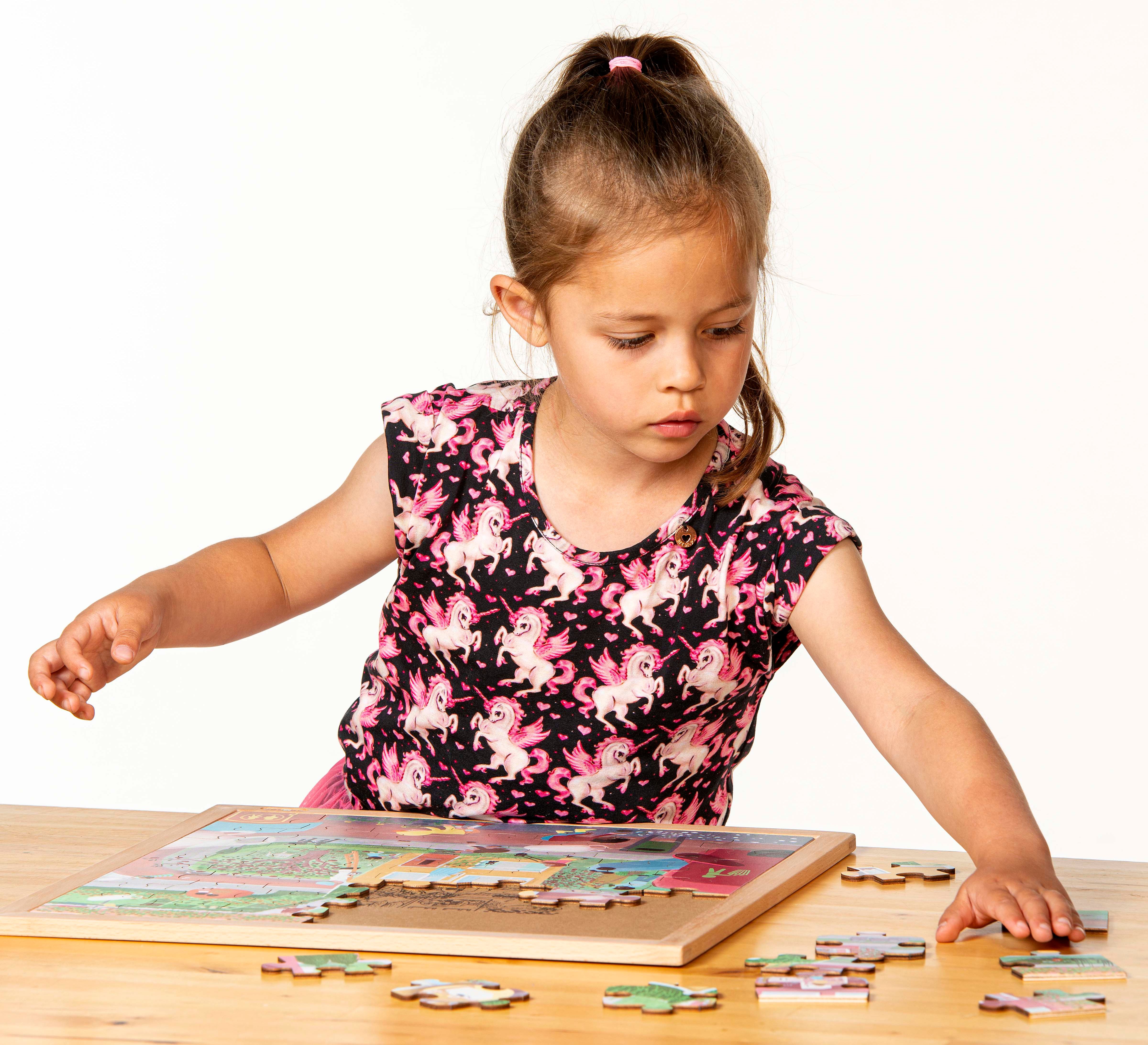 Vocabulary puzzle - general hygiene l Wooden puzzles l 49 puzzle pieces l Educo - obrázek 2