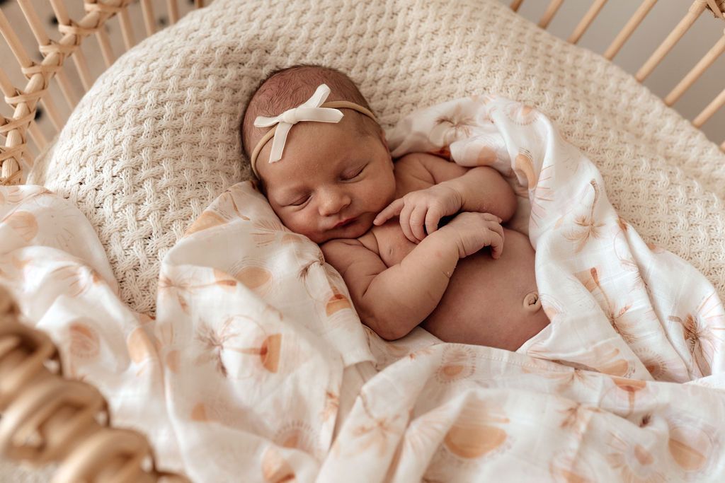 Snuggle Hunny Kids Organická mušelinová zavinovací plena Paradise - obrázek 1
