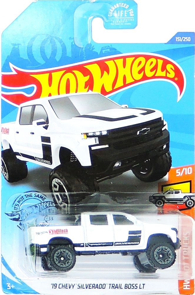 Mattel HOT WHEELS - '19 Chevy Silverado Trail Boss LT (white) - obrázek 1