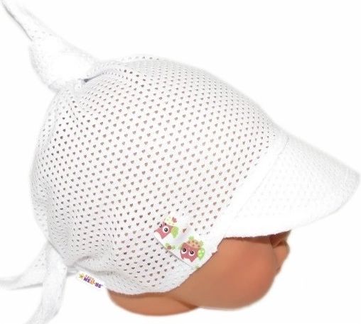 Baby Nellys Baby Nellys Dětský síťkovaný šátek s kšiltem na zavazování, GIRL sovičky - bílý  68-86 (6-18m) - obrázek 1