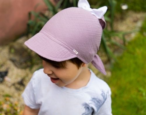 Baby Nellys Baby Nellys Lehký mušelínový šátek s kšiltem na zavazování + mašle, fialový, lila 80-98 (9-36m) - obrázek 7