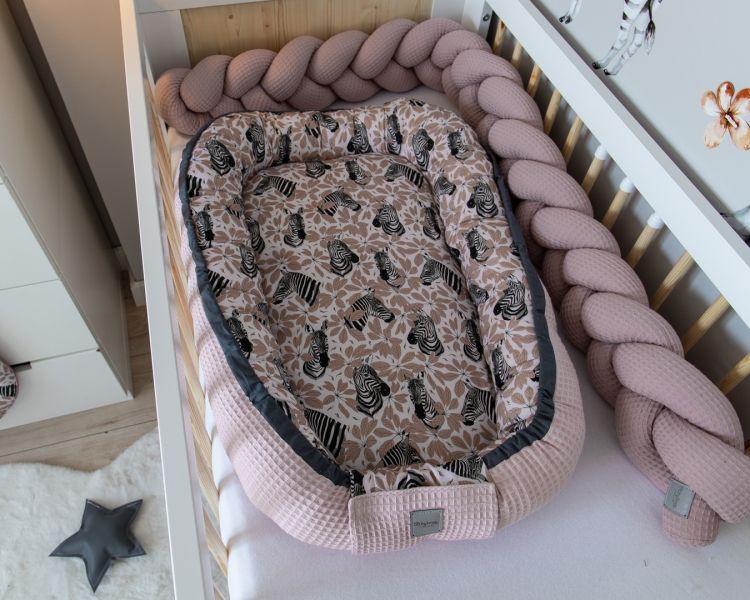 Baby Nellys Baby Nellys Oboustranné hnízdečko, kokon Vafel, bavlna LUX, 60 x 90 cm - Zebra - obrázek 1