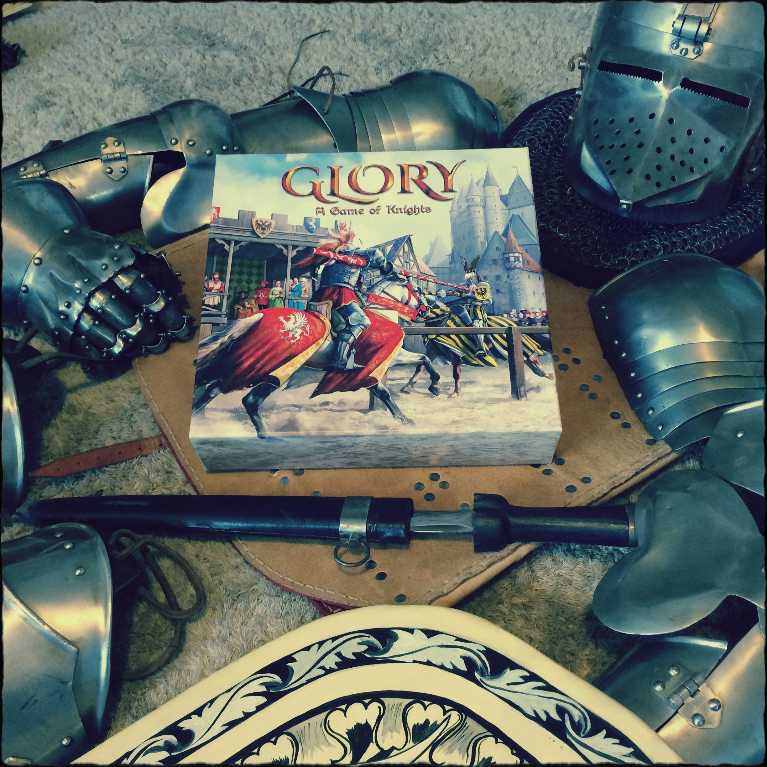 TLAMA games Glory: A Game of Knights CZ+ENG - obrázek 5