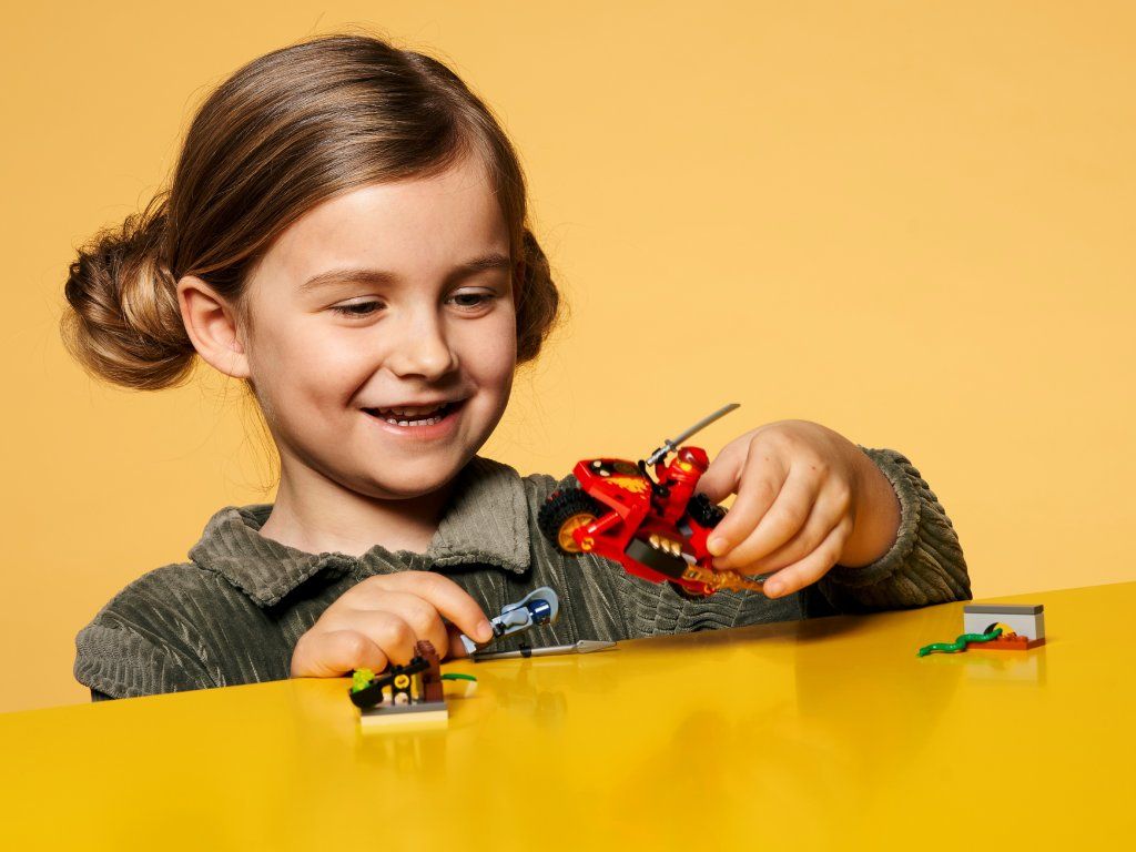 LEGO Kaiova motorka s čepelemi 71734 - obrázek 8