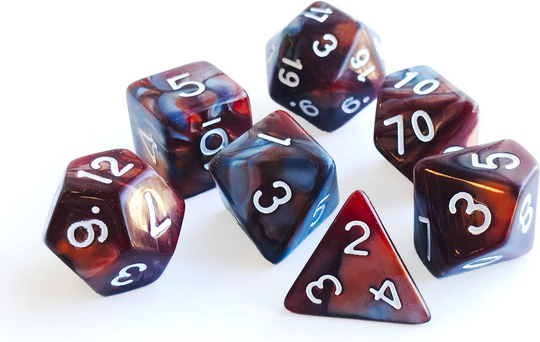 TLAMA games Sada 7 dvoubarevných perleťových kostek pro RPG Barva: černo-šarlatová - obrázek 12