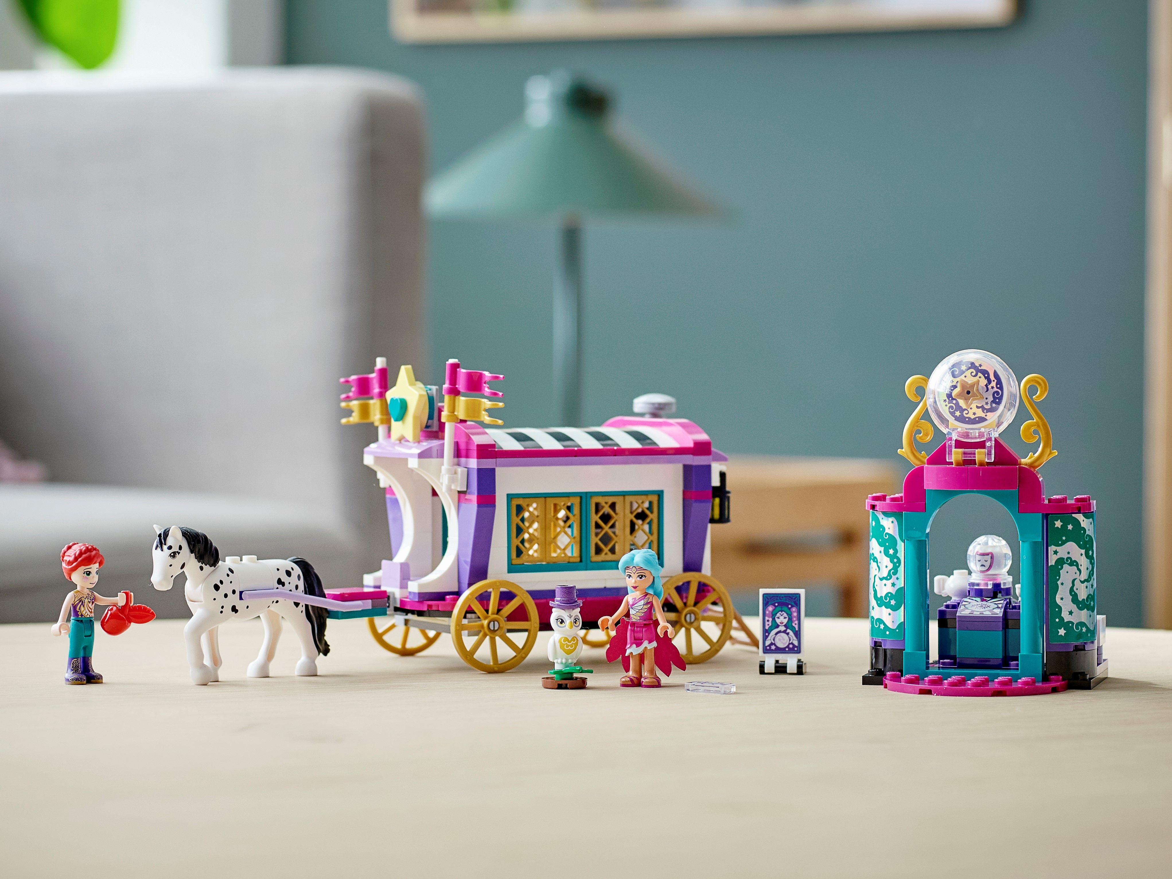 LEGO Kouzelný karavan 41688 - obrázek 15
