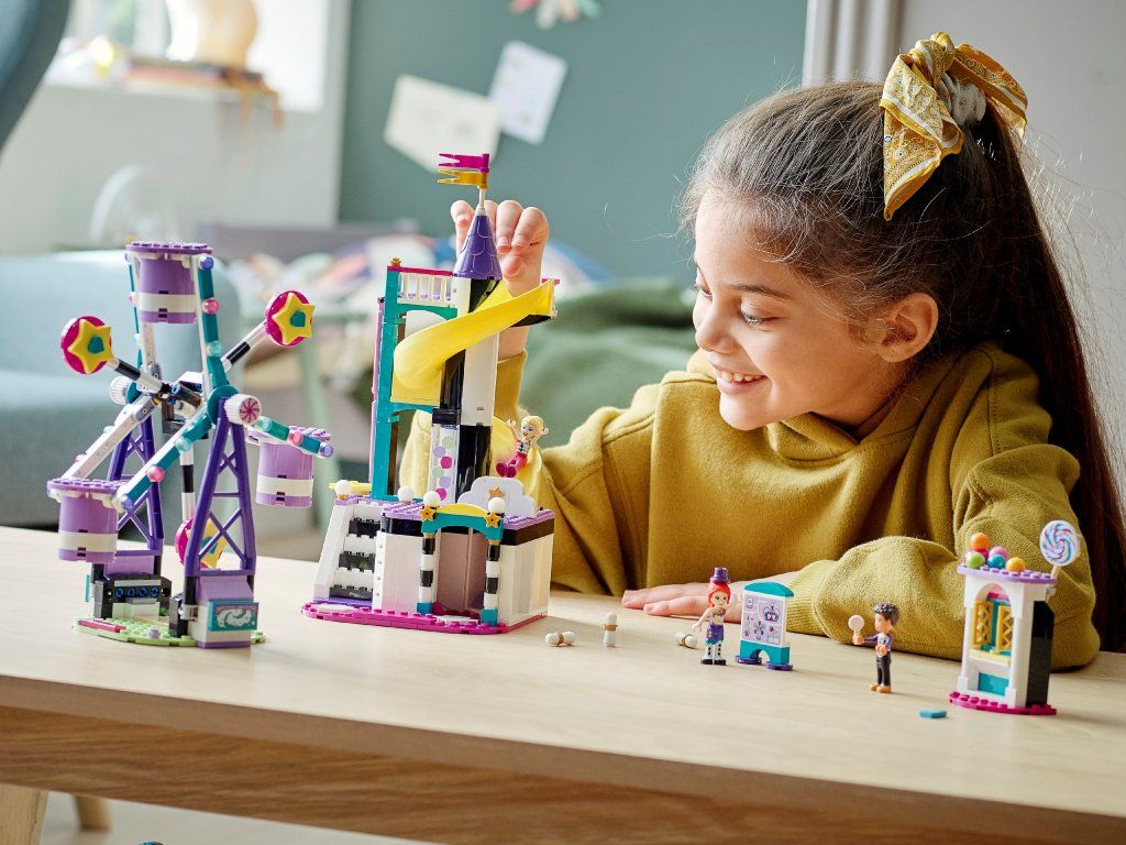 LEGO Kouzelné pouťové atrakce 41689 - obrázek 4