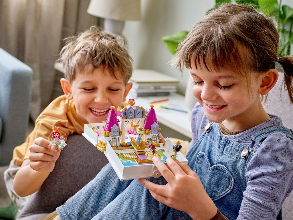 LEGO Ariel, Kráska, Popelka a Tiana a jejich pohádková kniha dobrodružství 43193 - obrázek 11