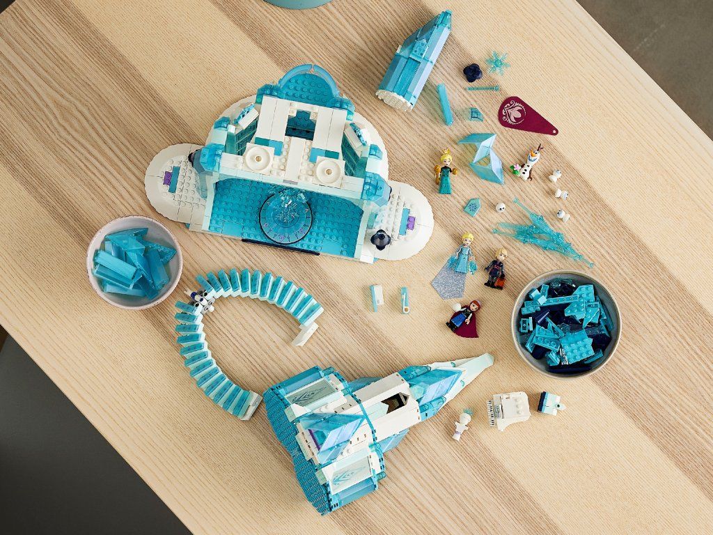 LEGO Ledový zámek 43197 - obrázek 3