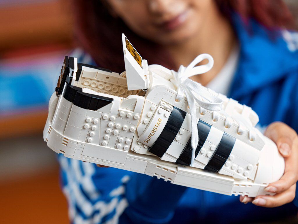 LEGO Adidas Originals Superstar 10282 - obrázek 5