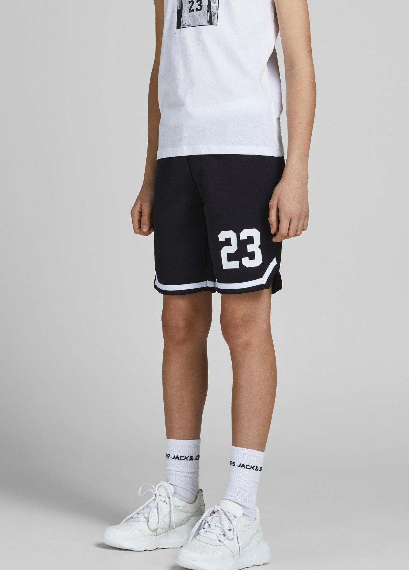 Jack & Jones černé chlapecké kraťasy Legends - 128 - obrázek 1