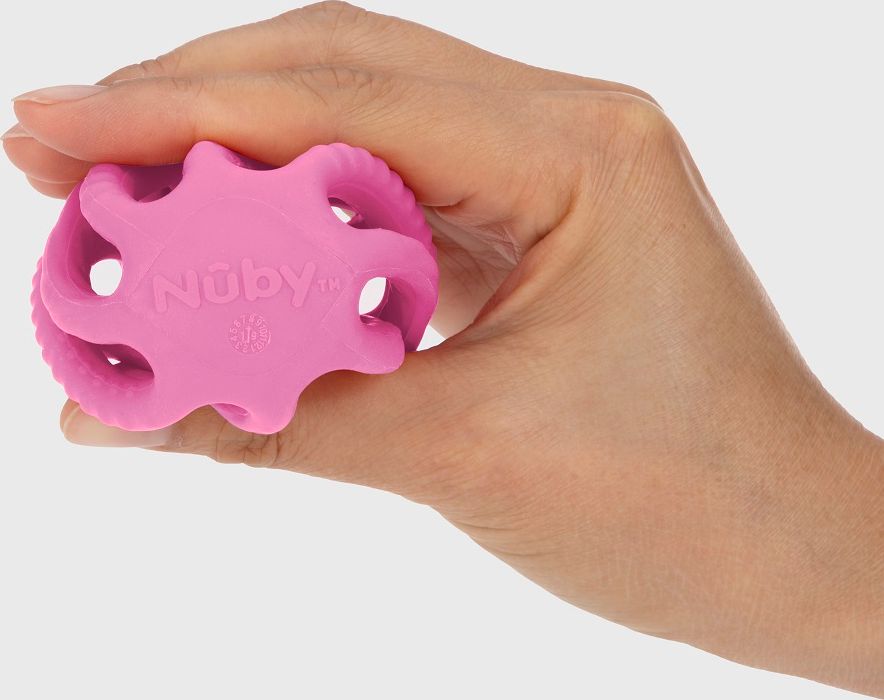 NUBY Kousátko kulička silikonová 3m + růžová - obrázek 2