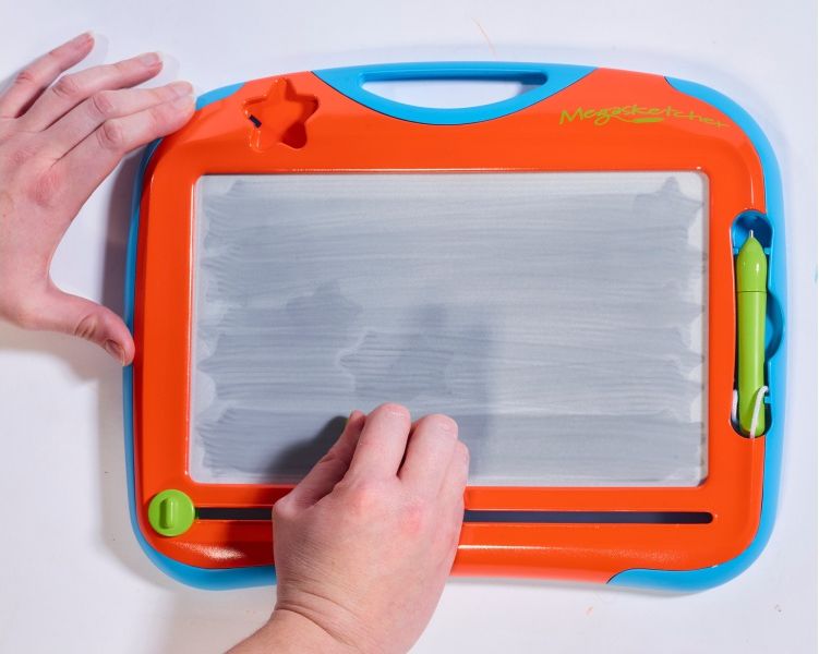 Megasketcher - Magnetická kreslící tabulka mini - obrázek 6