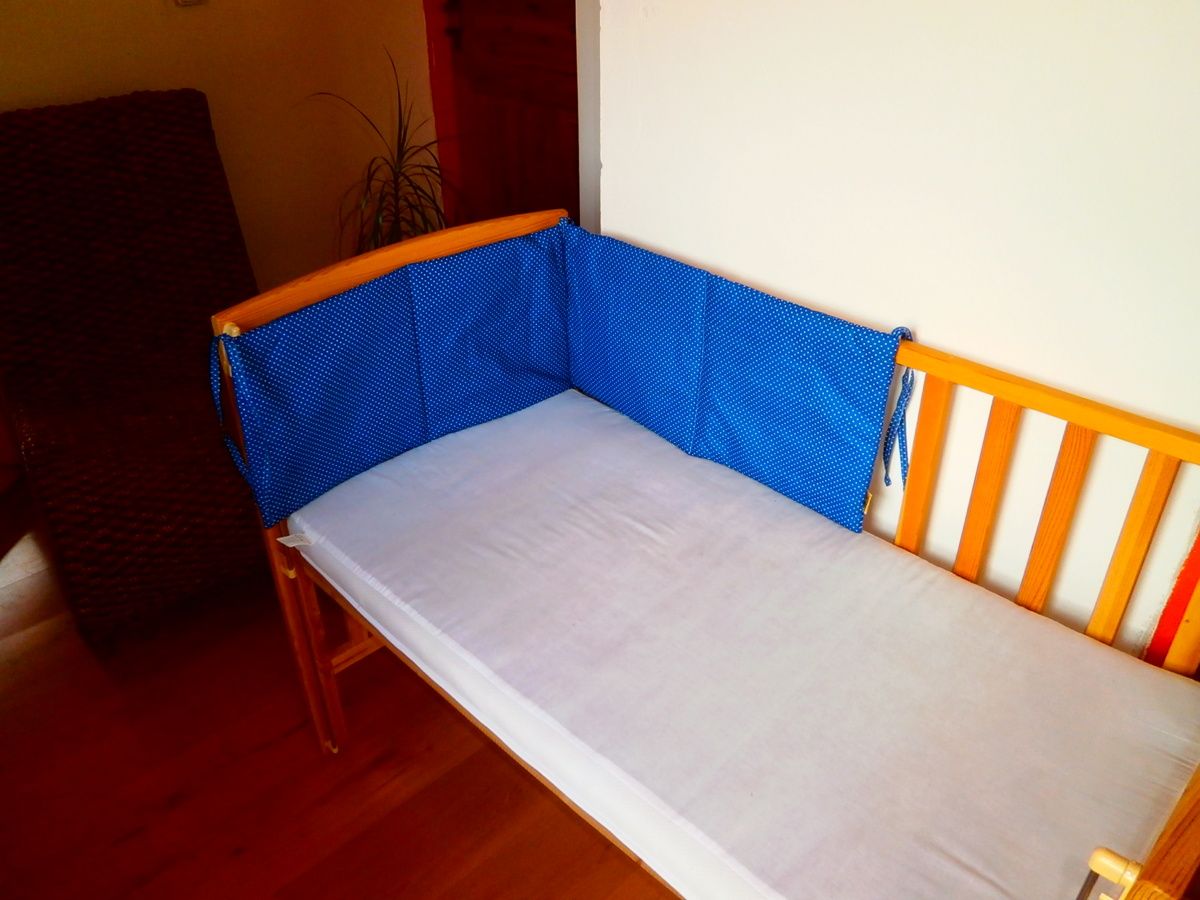 KHC Mantinel do postýlky 120 cm Puntíky "modrotisk" 4-bodový 100% bavlna - obrázek 2