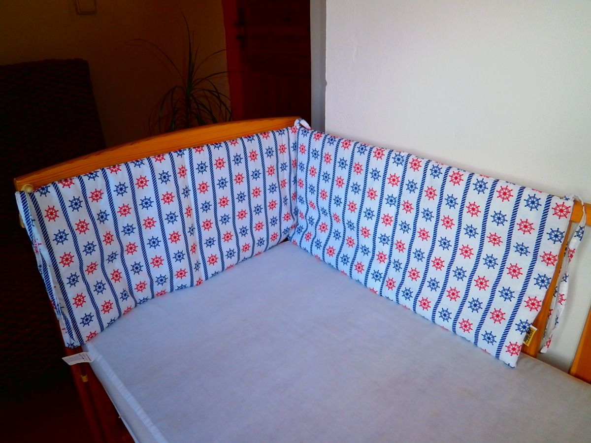 KHC Mantinel do postýlky 120 cm Kormidla na bílé 4-bodový 100% bavlna - obrázek 1