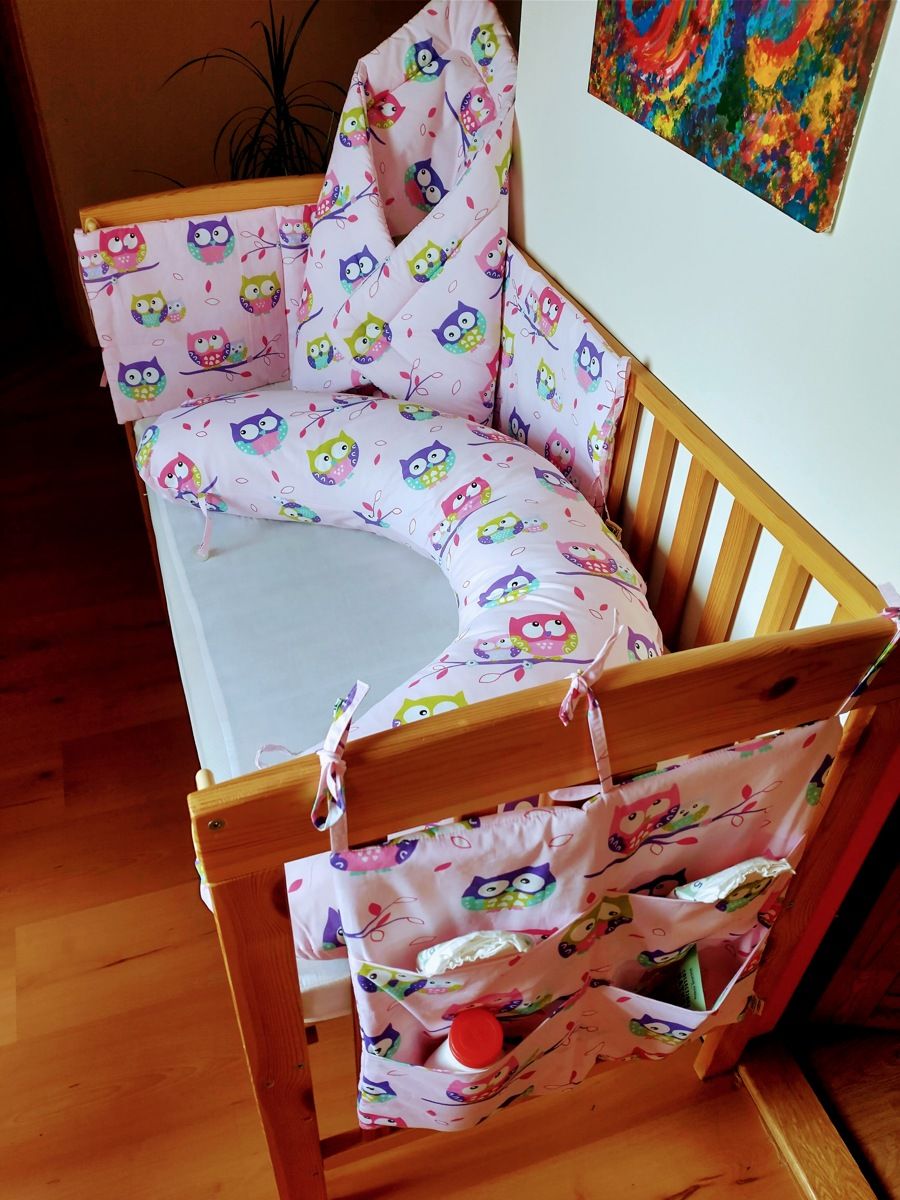 KHC Výhodný set 4ks Kojící těhotenský polštář+Zavinovačka+Mantinel do postýlky+Kapsář Sovy růžová - obrázek 1