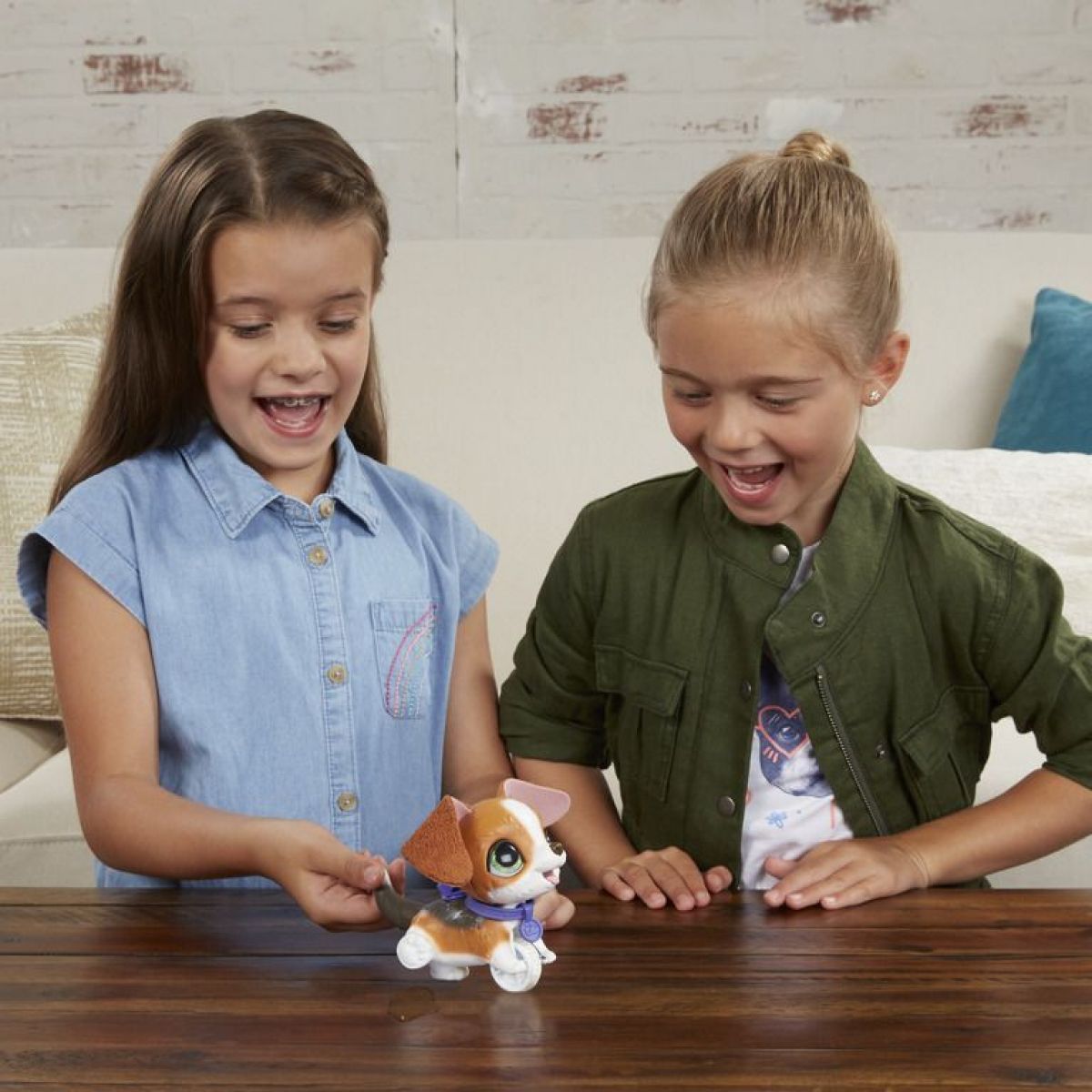 Hasbro FurReal Friends Peealots malý bígl - obrázek 5