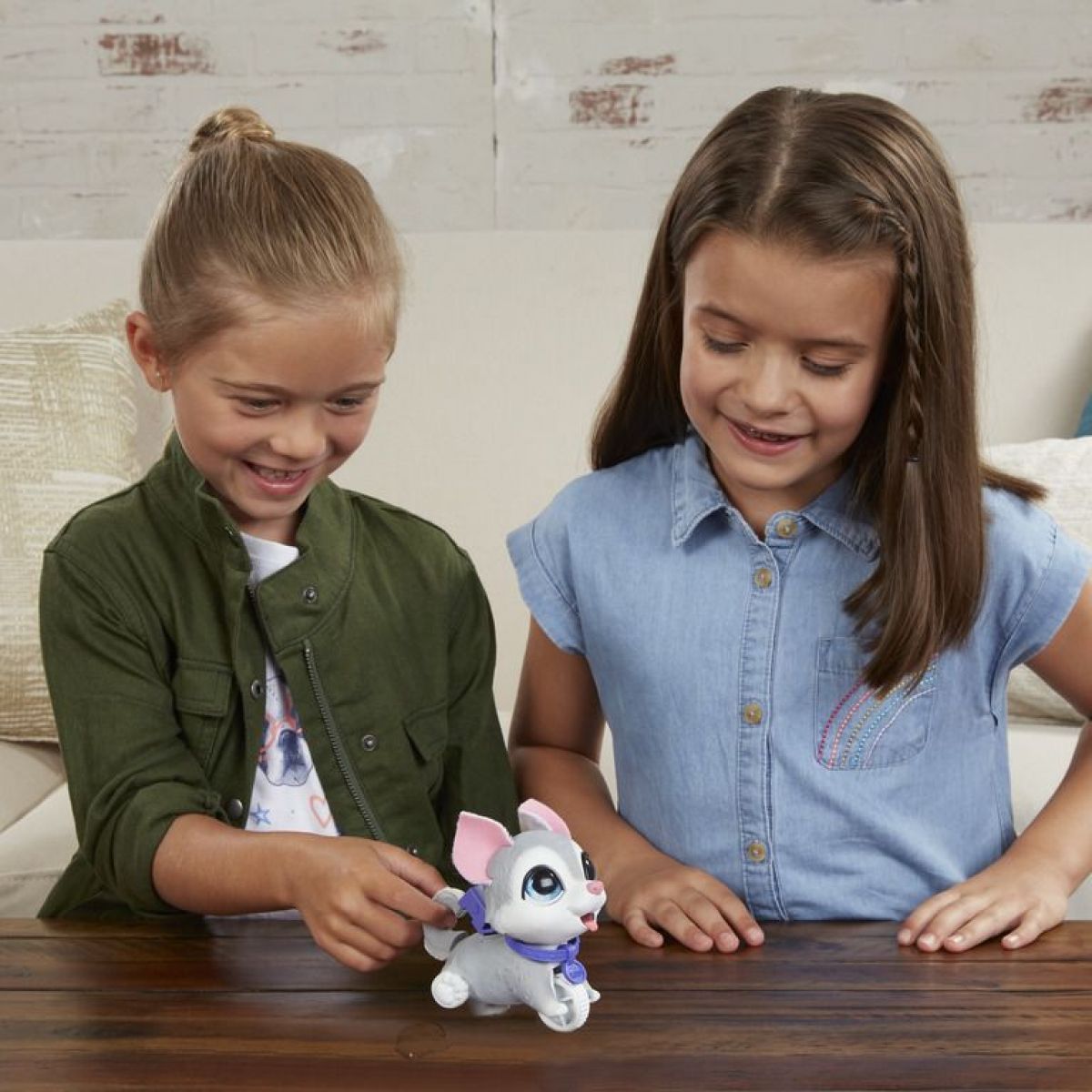 Hasbro FurReal Friends Peealots malý husky - obrázek 5