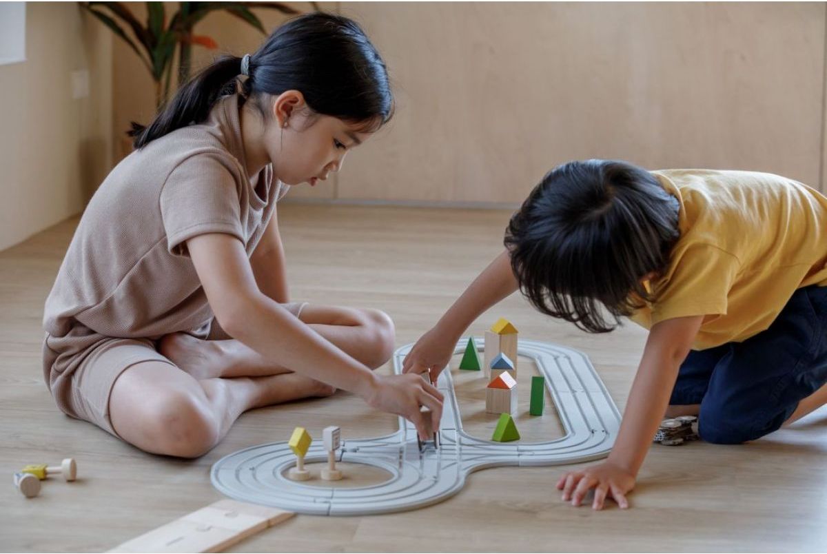 PlanToys Gumová auto vláčkodráha - obrázek 6