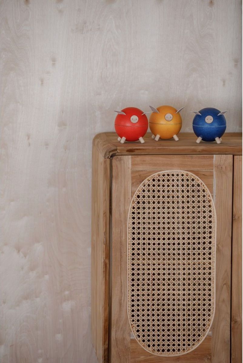 PlanToys Kasička červené prasátko Orchard - obrázek 5