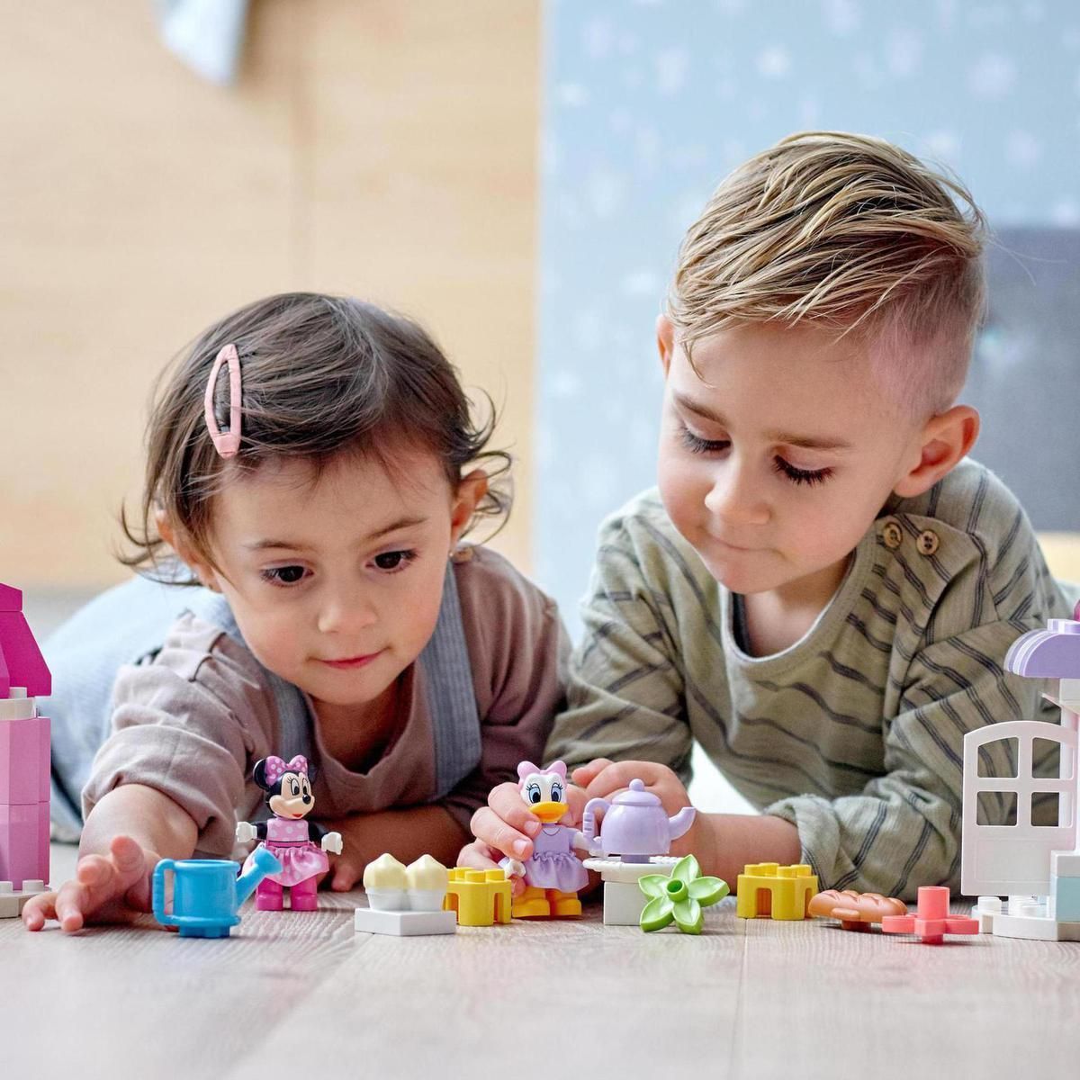LEGO® DUPLO® Disney ™ 10942 Domek a kavárna Minnie - obrázek 3