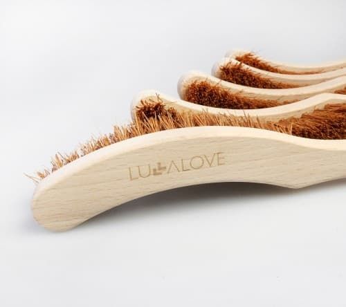 Lullalove Masážní kartáč s rukojetí – Kokos - obrázek 2