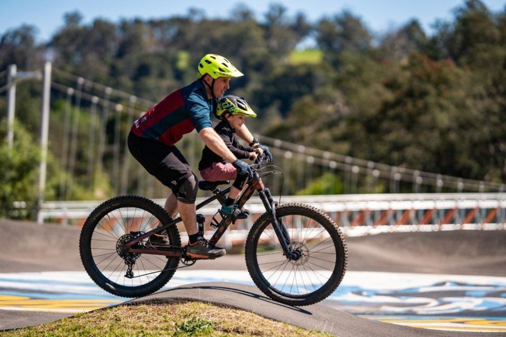 Shotgun MTB Detská sedačka a riadidlá na rám černa - obrázek 2