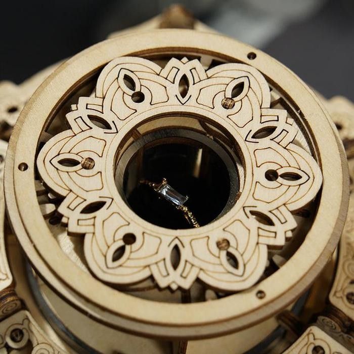 RoboTime 3D skládačka hrací skříňky Renesanční kazeta - obrázek 4