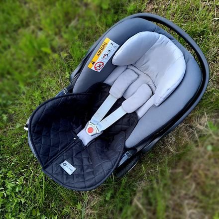 Nepropustná podložka do autosedačky Rollersy Black - obrázek 1