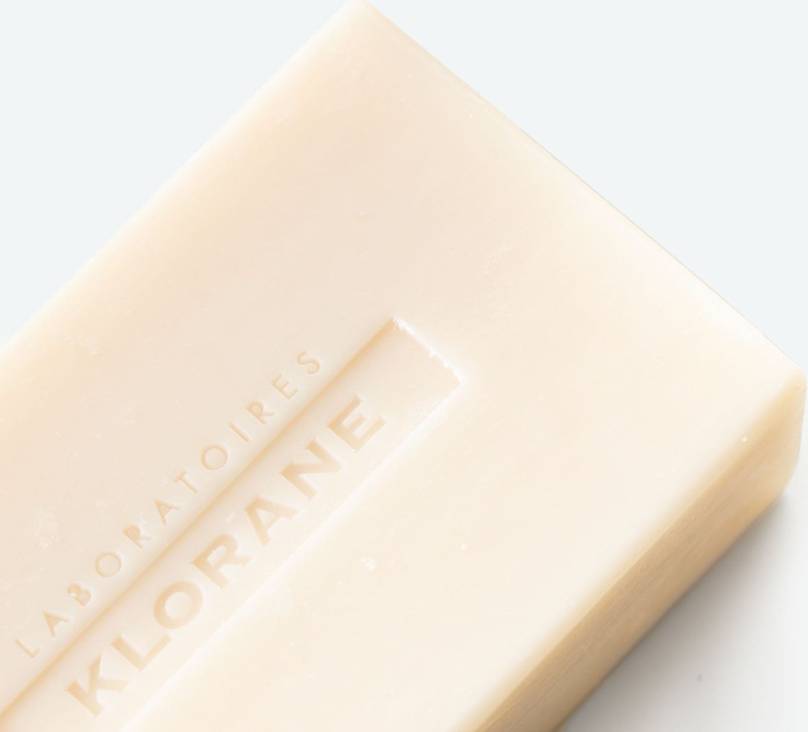 KLORANE Tuhý šampon s ovsem 80 g - obrázek 2