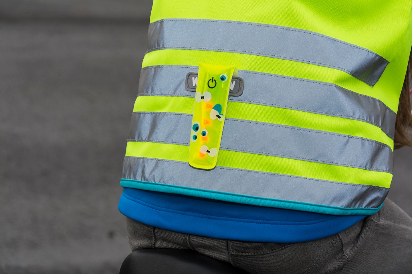 WOWOW Dětská reflexní vesta CRAZY MONSTER GREEN velikost: XS (šířka 36 cm, délka 41 cm) - doporučeno do 4 let. - obrázek 6