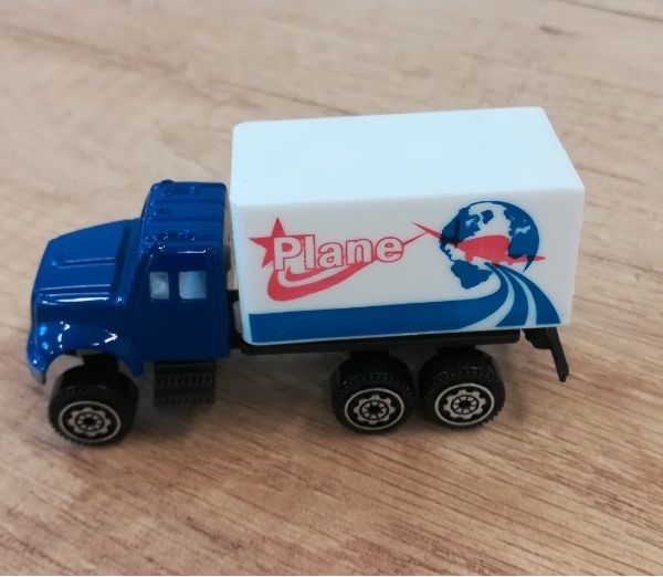Nákladní auto se skříní 7 cm - obrázek 1