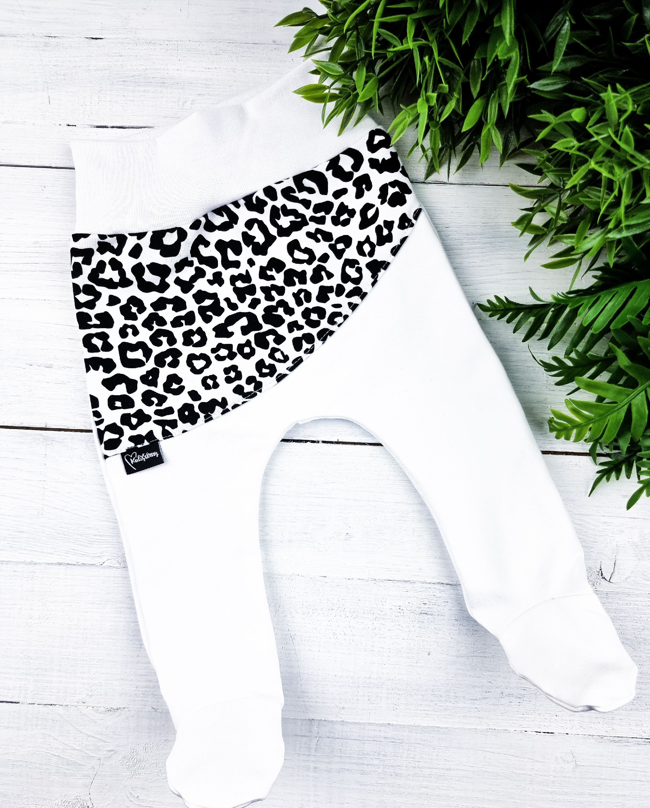 Kulišárny (handmade) Polodupačky ,,LEOPARD,, silky white VELIKOST: 56