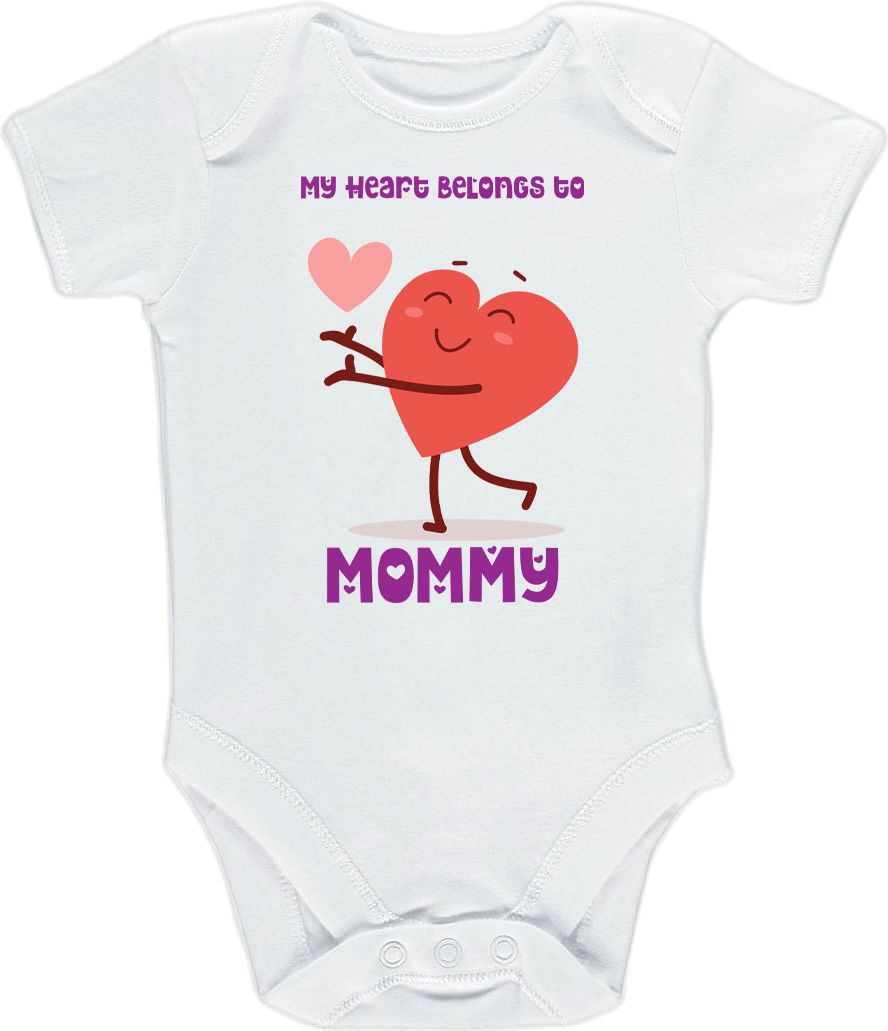 Kojenecké body Ellie Bee, krátký nebo dlouhý rukáv, barva bílá, motiv "My heart belongs to mommy" Velikost: 0 - 3 měsíce (56 - 62cm), Rukáv: krátky - obrázek 1